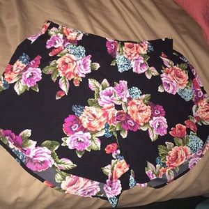 Women’s floral shorts